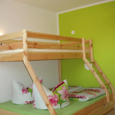Im Reihenhaus Petermann 5 Holiday home Neuhof (Rugen)